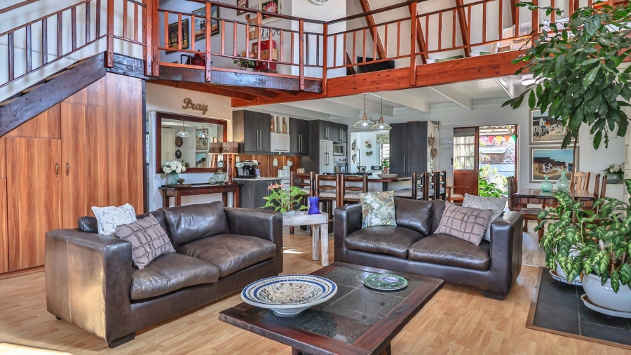 5 Bedroom Property for Sale in Perlemoenbaai Western Cape